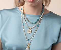 Necklace with Freshwater Pearls and Apatite Gemstones