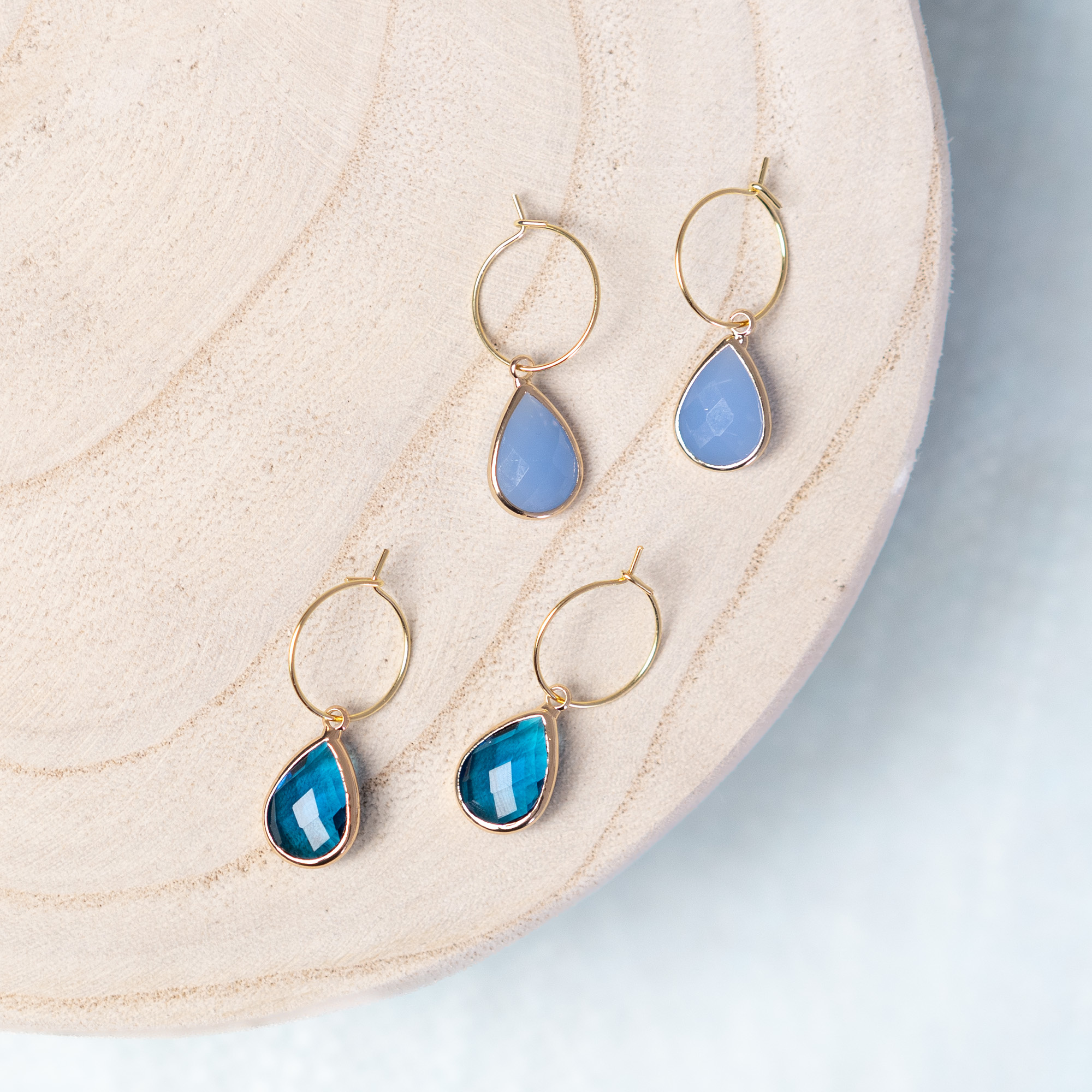 Minimalistic earrings with drop charm Inspi611