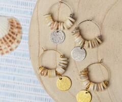 Ibiza style oorbellen met schelp