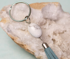 Making a Keychain with a Suede Tassel and Cabochon