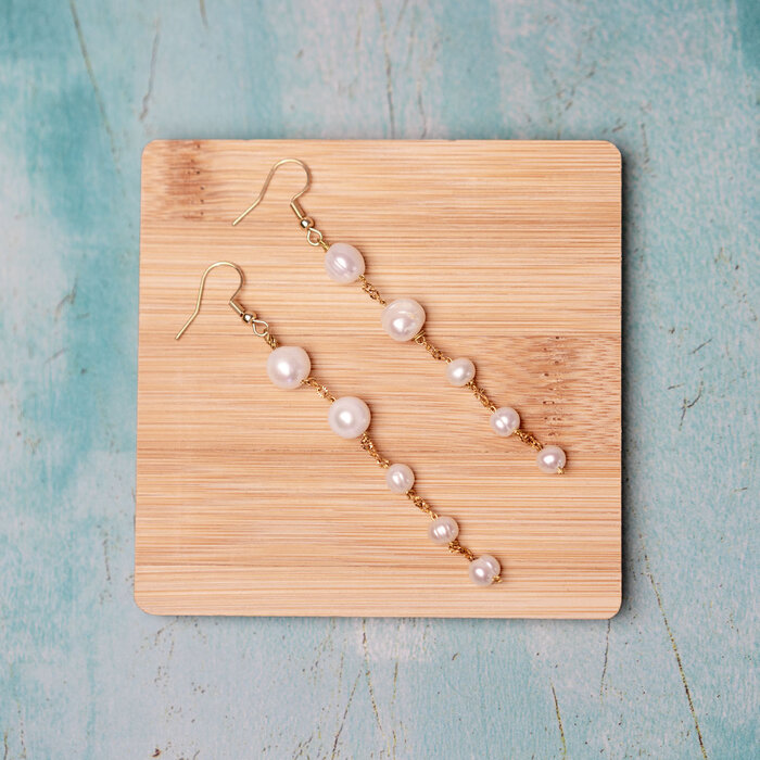 Earrings with Freshwater Pearls using Chain and Iron Wire