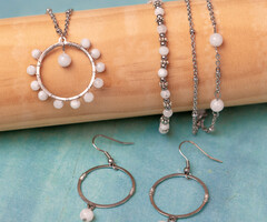 Armband, Oorbellen en Ketting van Maansteen