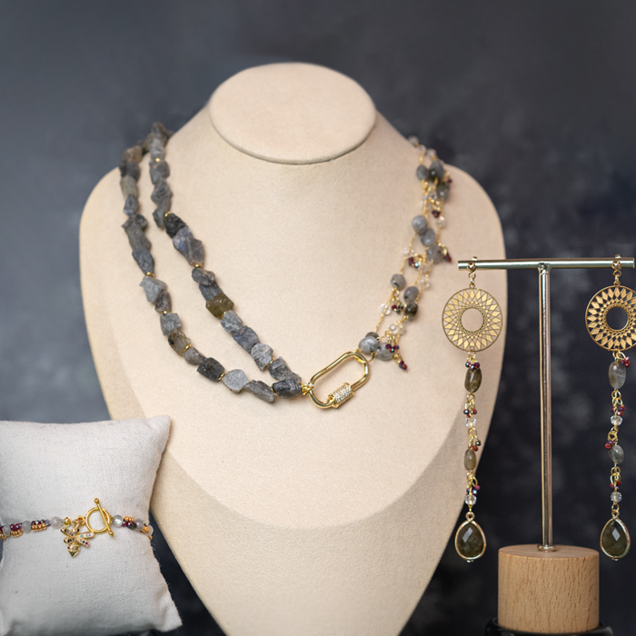 Bracelet, Earrings and Necklace of Labradorite Inspi646
