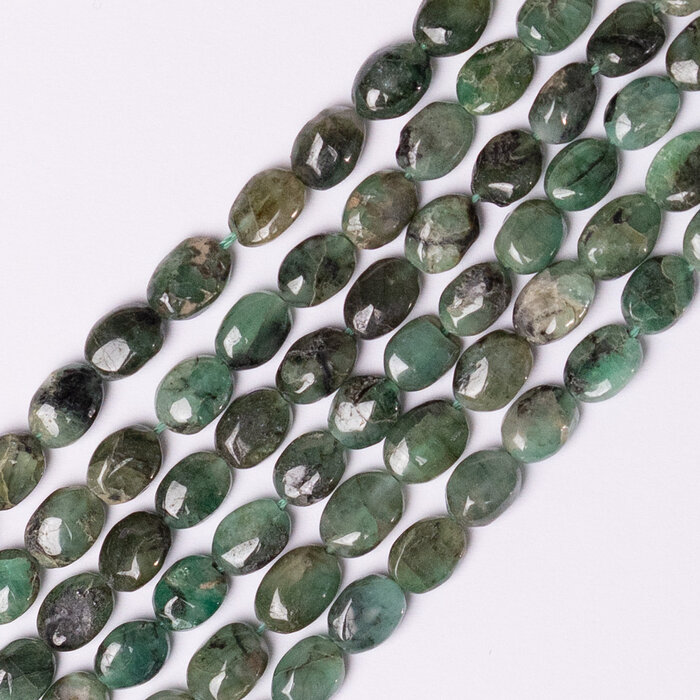 Emerald Natural Gemstone Beads Oval 6~8x4~6mm, strand 50 pieces