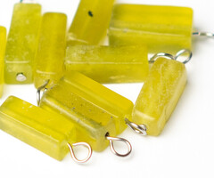 Stainless Steel Peridot Charm Silver 18x5mm