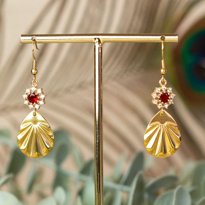 Luxury Crystal Glass Rhinestone Connector Gold Plated Red 16x11mm