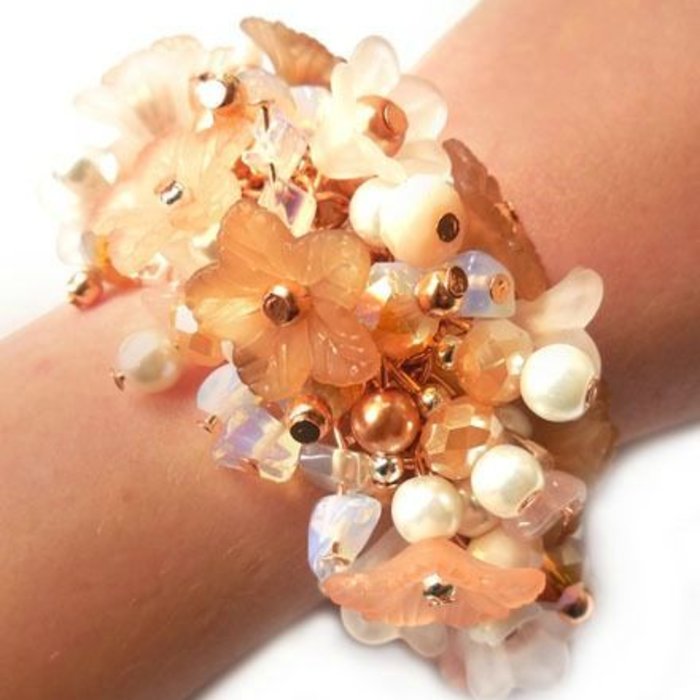 How to Make a Charm Bracelet with Beads Inspiratie0268