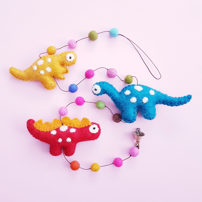 Babykamer Slinger Guirlande Vilten Dino huismerk kopen in de aanbieding