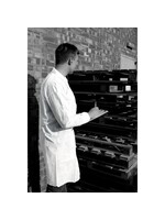 PH Polyco Healthline Labjas wegwerp bezoekersjas wit non-woven SHIELD DC02 (1x100)