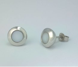 zilver oorknop met witte agaat