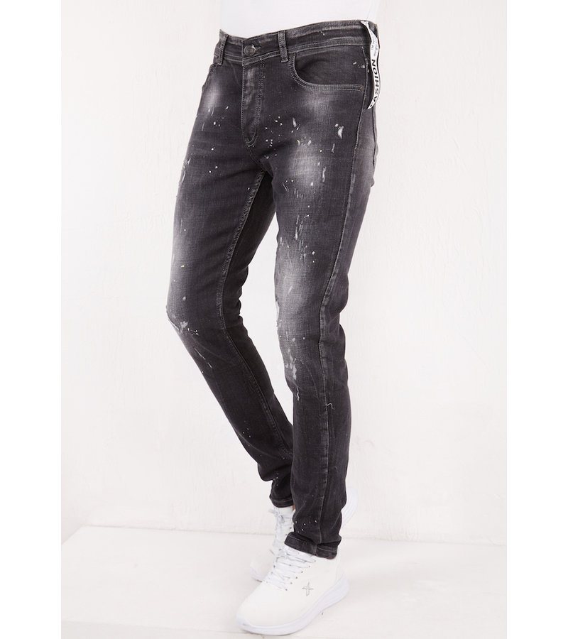 True Rise Slim Fit Jeans Met Gerafeld Effect - D&C-014 - Svart