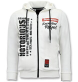 Local Fanatic Exklusiv joggingdräkt för män Conor Notorious Sport Set - Vit Local Fanatic Exklusiv joggingdräkt för män Conor Notorious Sport Set - Vit