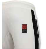 Local Fanatic Exklusiv joggingdräkt för män Conor Notorious Sport Set - Vit Local Fanatic Exklusiv joggingdräkt för män Conor Notorious Sport Set - Vit