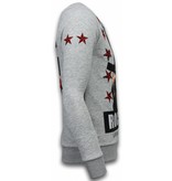 Local Fanatic Marilyn Rockstar - Strass Sweater - Grau