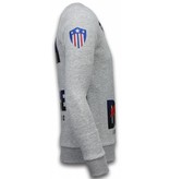 Local Fanatic Captain Duck - Strass Sweater - Grau Local Fanatic Captain Duck - Strass Sweater - Grau