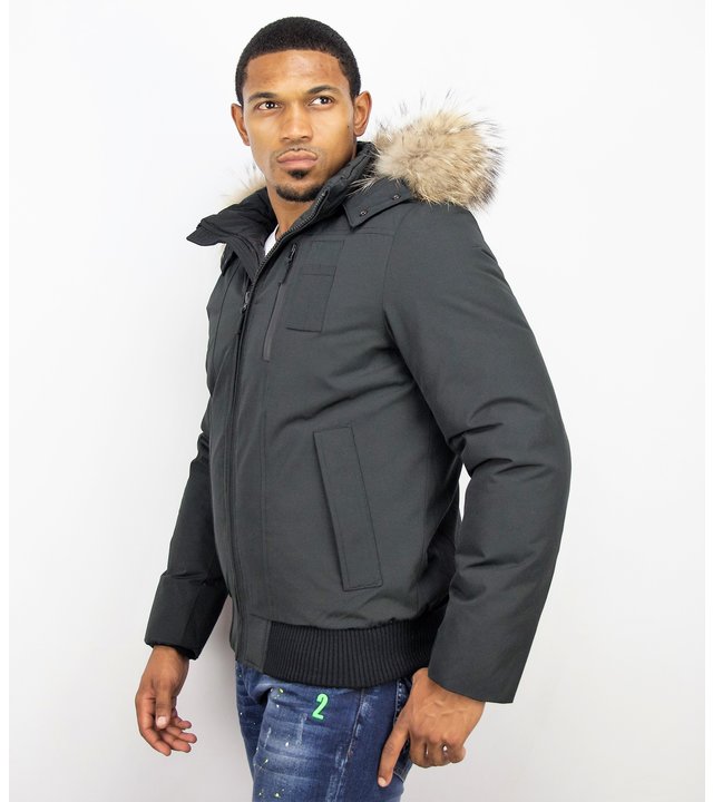 Enos Jacke mit Fellkragen - Kurze Winterjacke Herren - Großer Pelzkragen - Schwarz