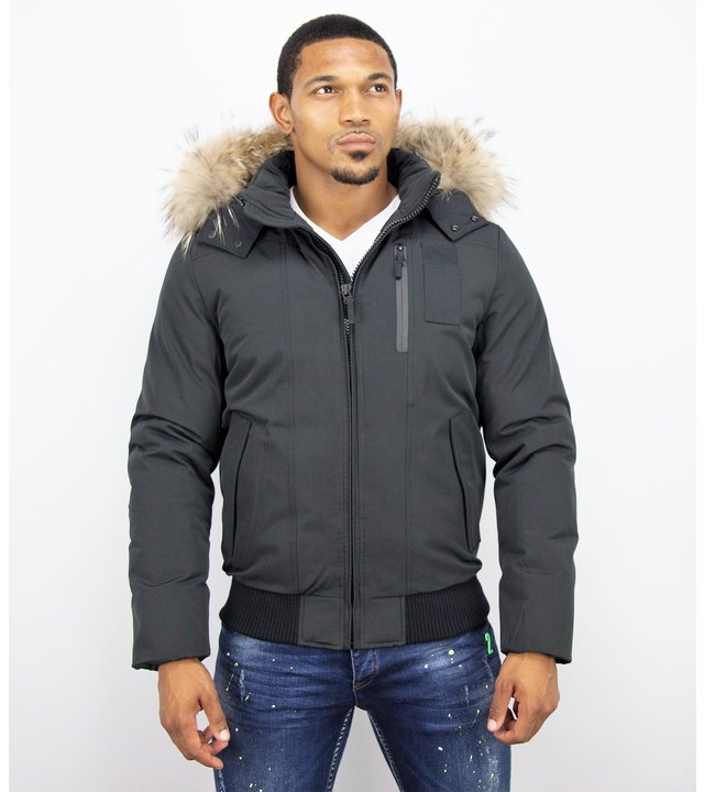 Enos Jacke mit Fellkragen - Kurze Winterjacke Herren - Großer Pelzkragen - Schwarz