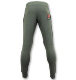 Local Fanatic Exklusiver Herren-Trainingsanzug - Conor Notorious Sport-Set