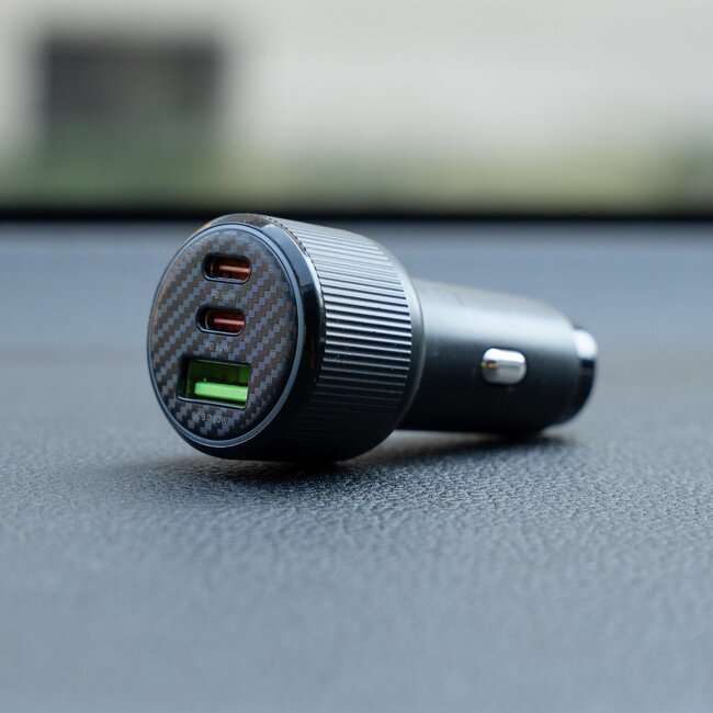 Swissten Autolader 95W - 2x USB-C PD + USB-A - Zwart