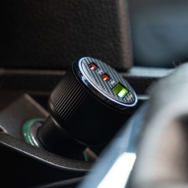 Swissten Autolader 95W - 2x USB-C PD + USB-A - Zwart