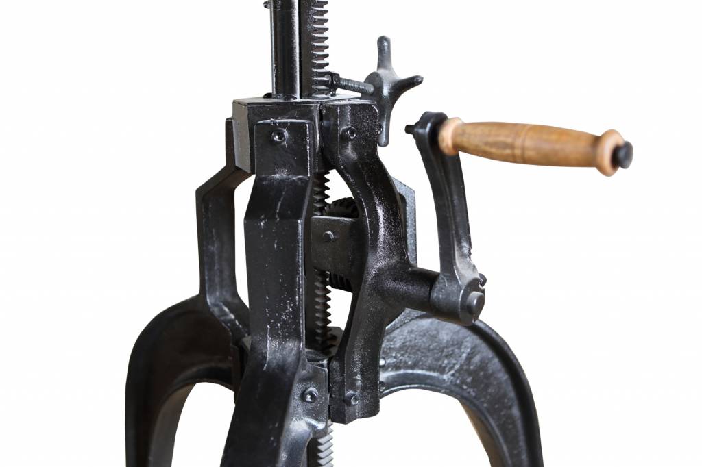 Höhenverstellbarer Industrial Tisch mit Kurbel in Eisen - www.jabulo.de