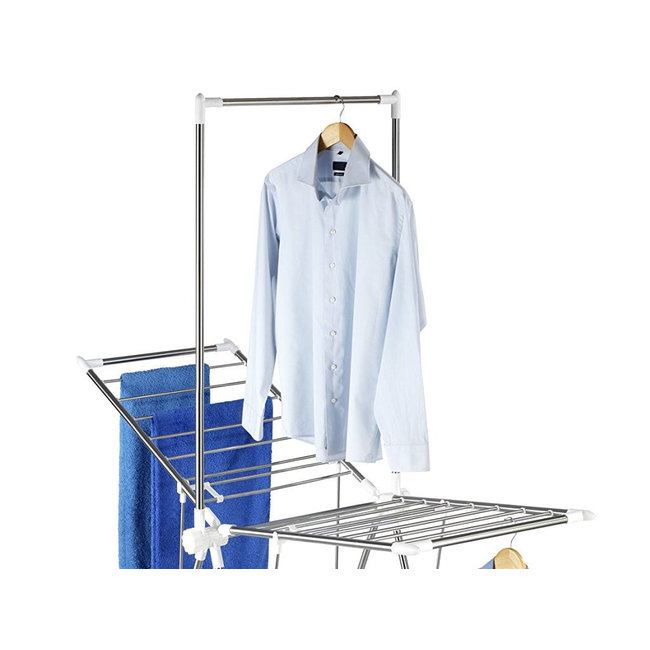 Wasrek met vleugels en hemden rek