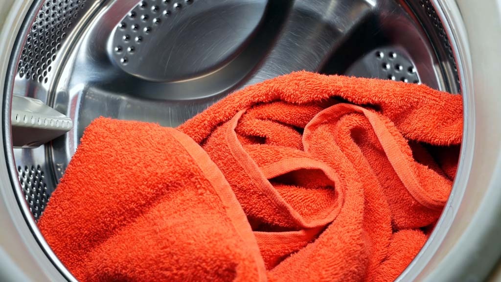 Is drogen in de droger slecht voor badhanddoeken?