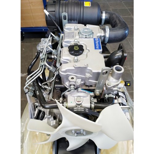 Perkins Perkins NEU Motor 403D-15 im AT