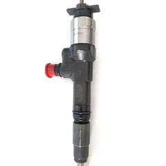 Kubota Injector / Düsenstock kpl für Kubota V3800-T Motor