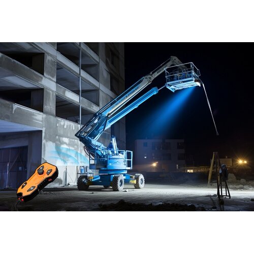 Coming Technology / ATX Pan Tilt 200  Arbeitsleuchte mit motorisierter 360° Schwenk- und 180° Neigesteuerung.. Angebotserstellung