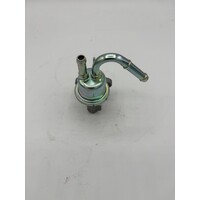 Kubota Kraftstoffpumpe / Förderpumpe passend für Kubota V3300 + V3600 + V3800 Motor