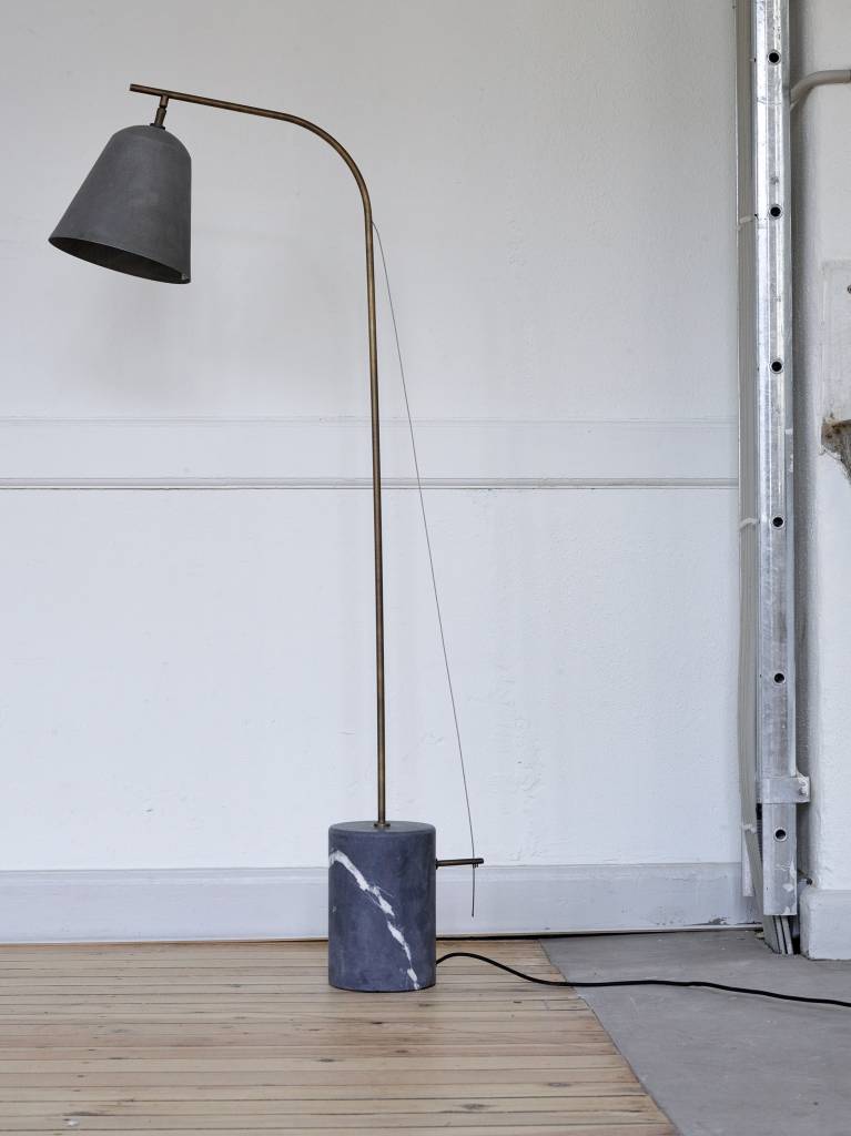 Kort geleden kralen Explosieven Design vloerlamp 'Line One' - Wilhelmina Designs