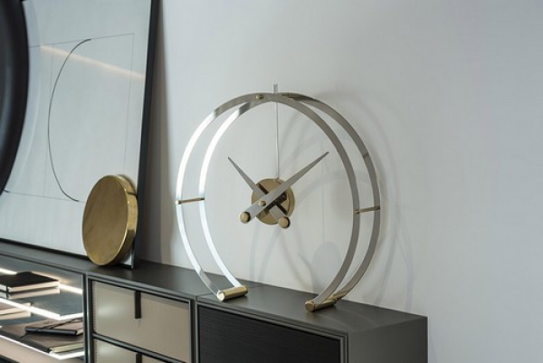 omega-table-clock