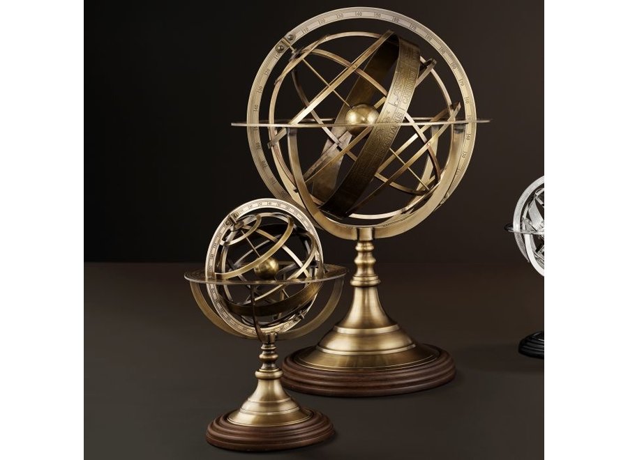 Decorative 'Globe', size S, is 29 cm tall.