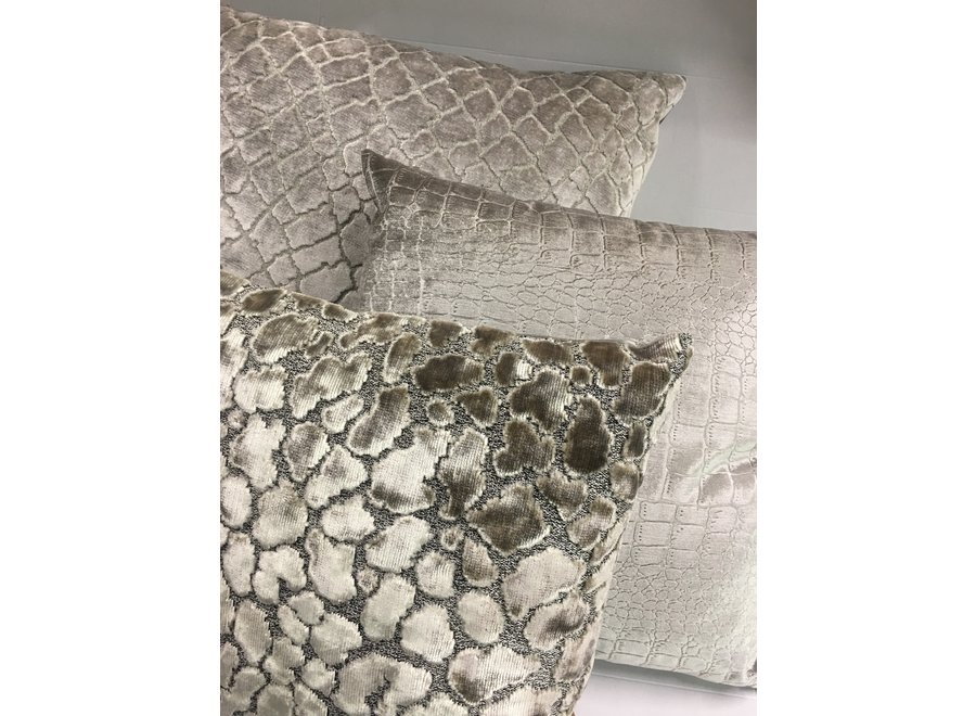 Cushion combination Sand/Taupe: Paride, Opila & Ochnicio