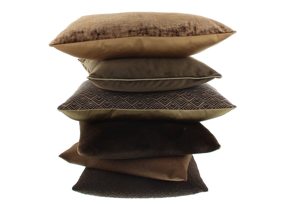 Decorative pillow Bibiane Brown