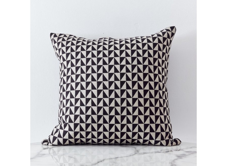 Decorative pillow Gilu in the colors black / white