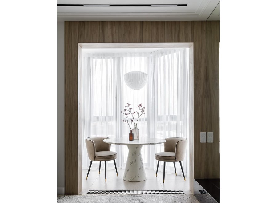 EICHHOLTZ Dining table 'Turner' Wilhelmina Designs