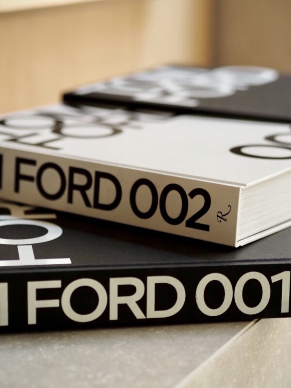 Книга тома форда. Книга том Форд.