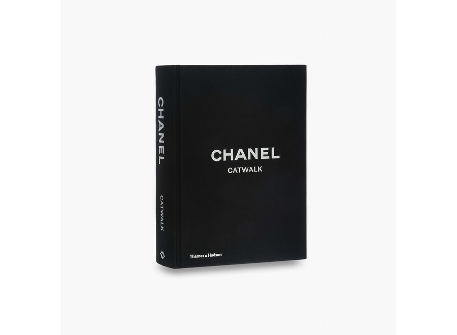 CHANEL CATWALK Book - Wilhelmina Designs