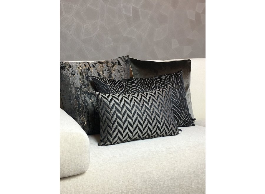 Cushion combination W| Black/Dark Taupe: Ambrella, Astrid & Leonara