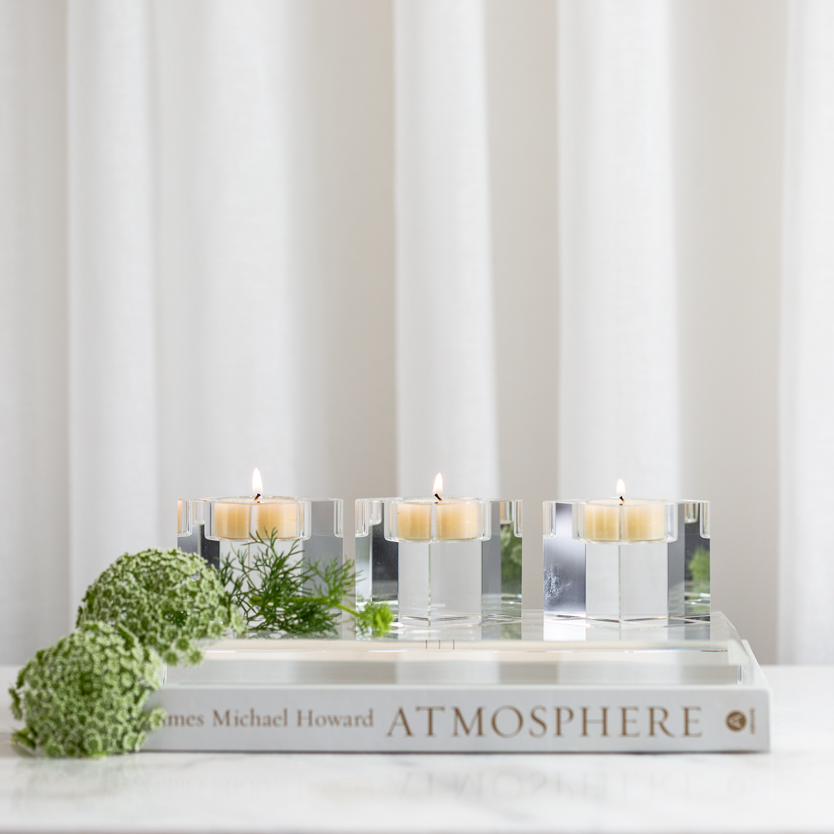 Abode Aroma Kristall Teelichthalter \'Crisp White Linen\' - Wilhelmina Designs