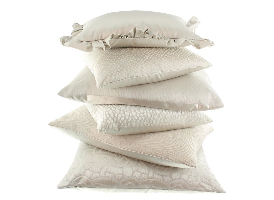 Decorative cushion Malaki Off White