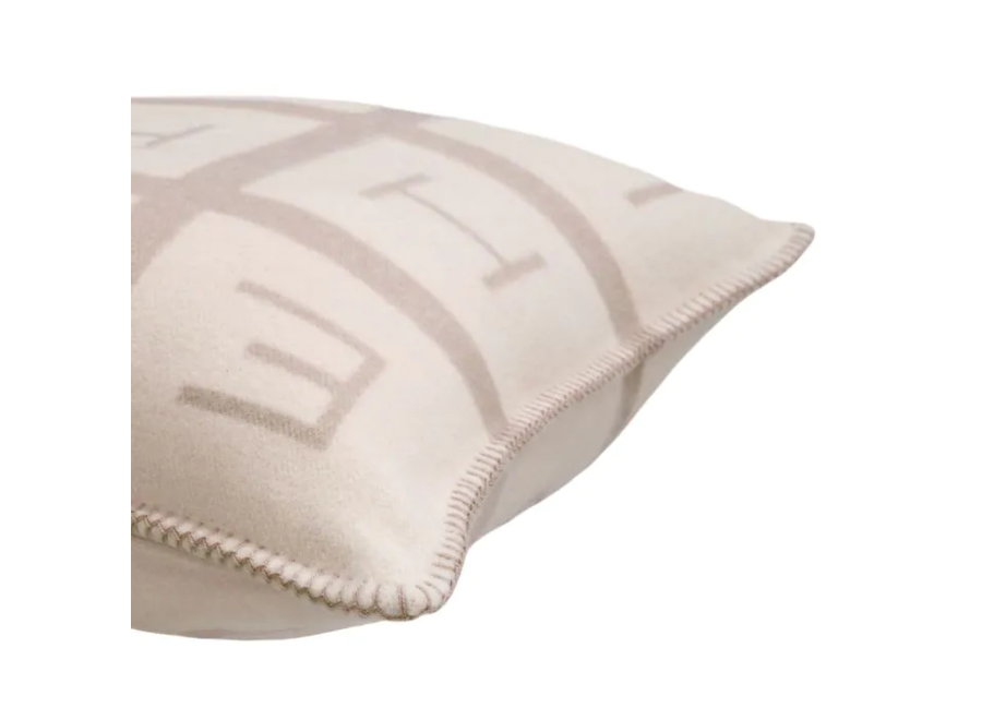 Cushion ‘Zera'- S - Off white