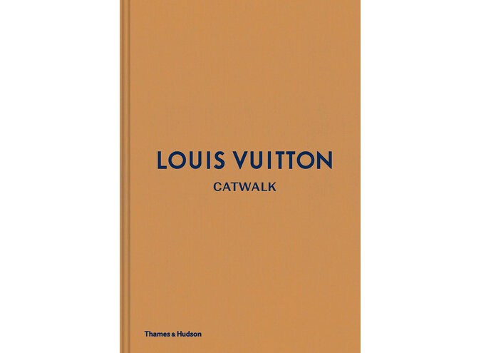 LOUIS VUITTON CATWALK Boek