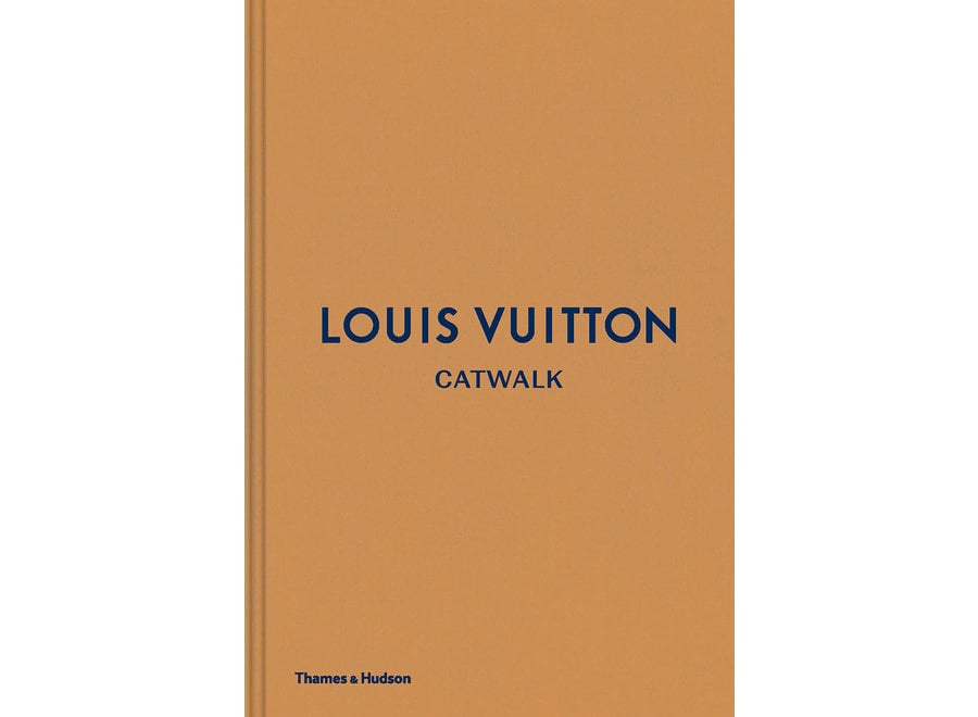 Livre LOUIS VUITTON CATWALK