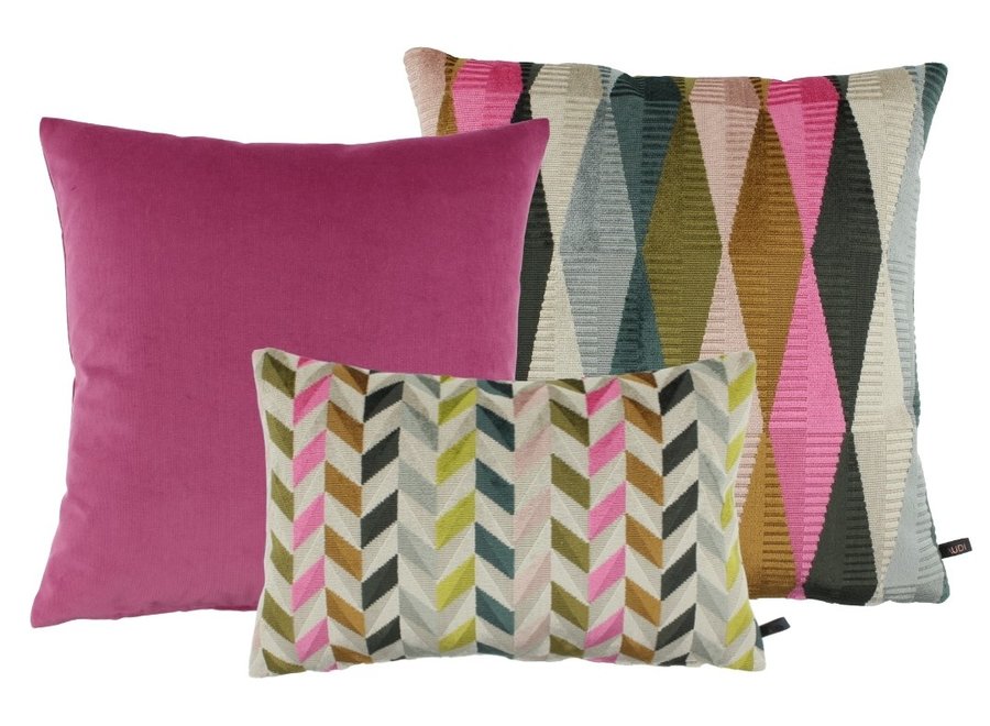 Cushion combination Eclectic Pink: Arlissa, Scott & Karisa
