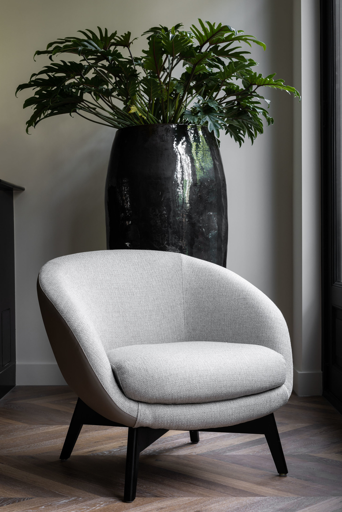 THE GRAND COLLECTION Armchair 'Nardo' - Gray Italian fabric ...