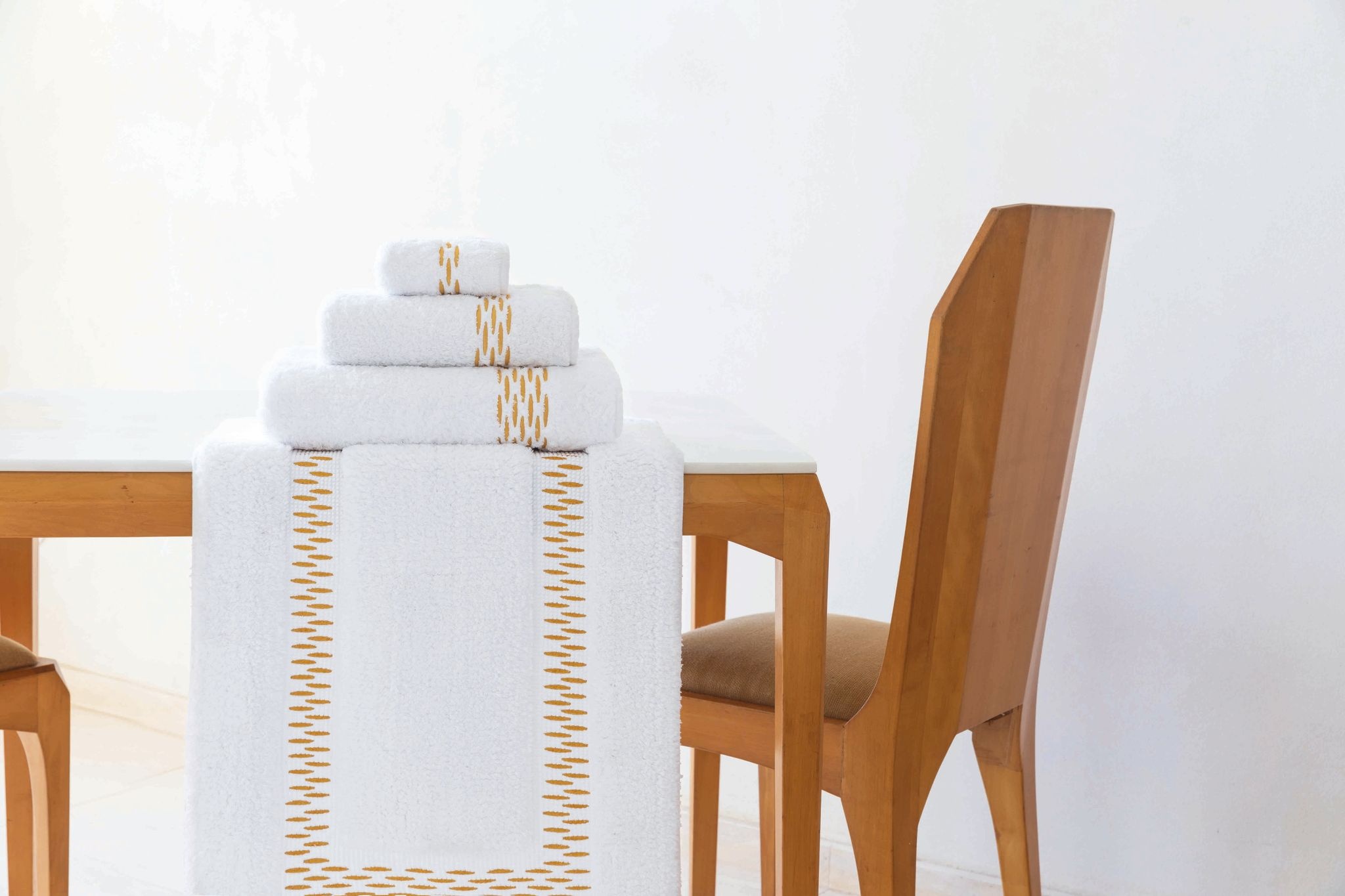 Graccioza Alhambra Bath Linens  Luxury towels, Towel, White bath towels