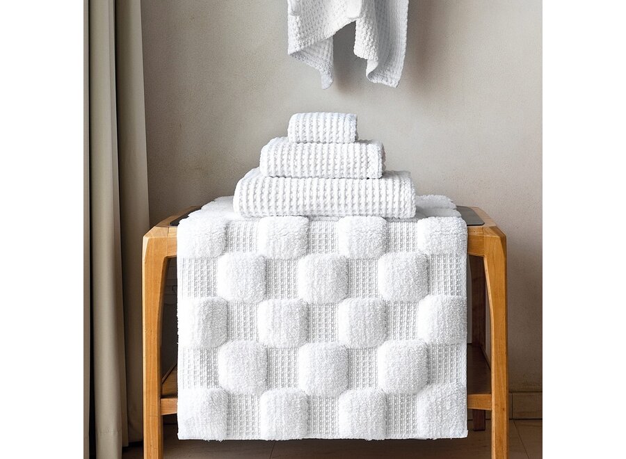 Bathmat 'Aura' - White